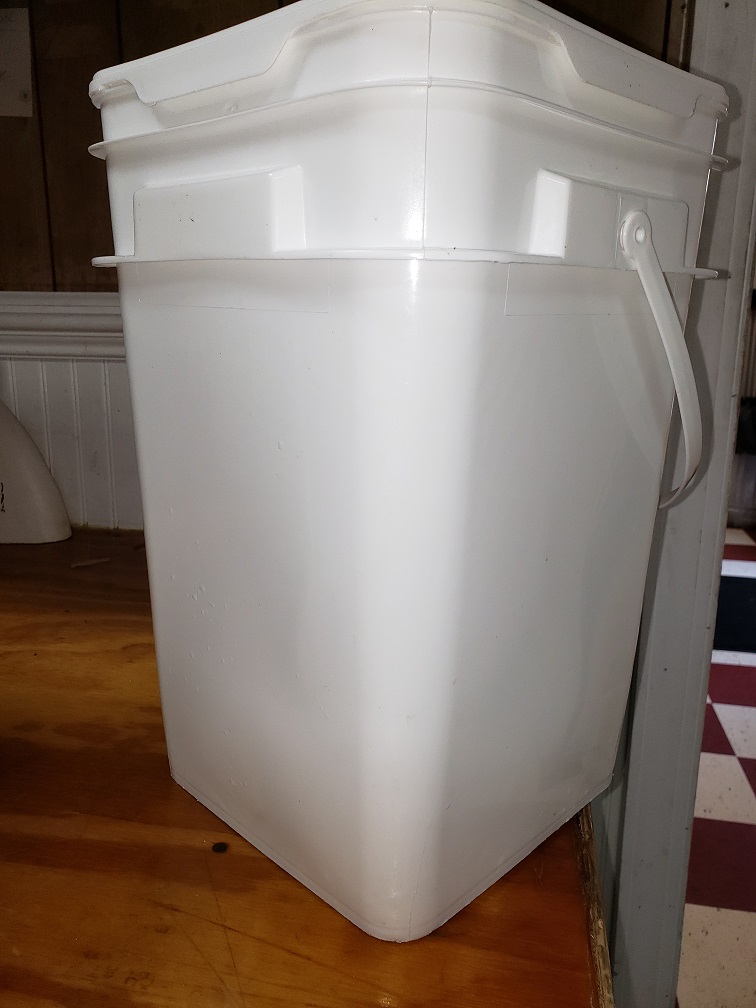 White Economy Square 4 Gallon Plastic Bucket, 18 Pack, Lid Not Included